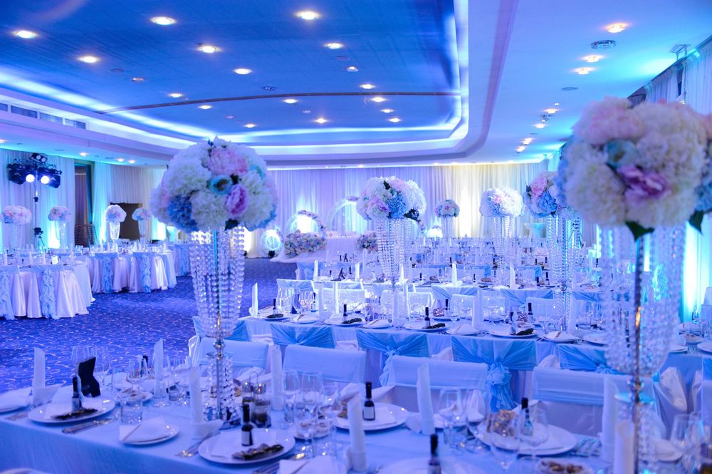 DJ за Абитуриентски Бал – Професионално Озвучение и Осветление!