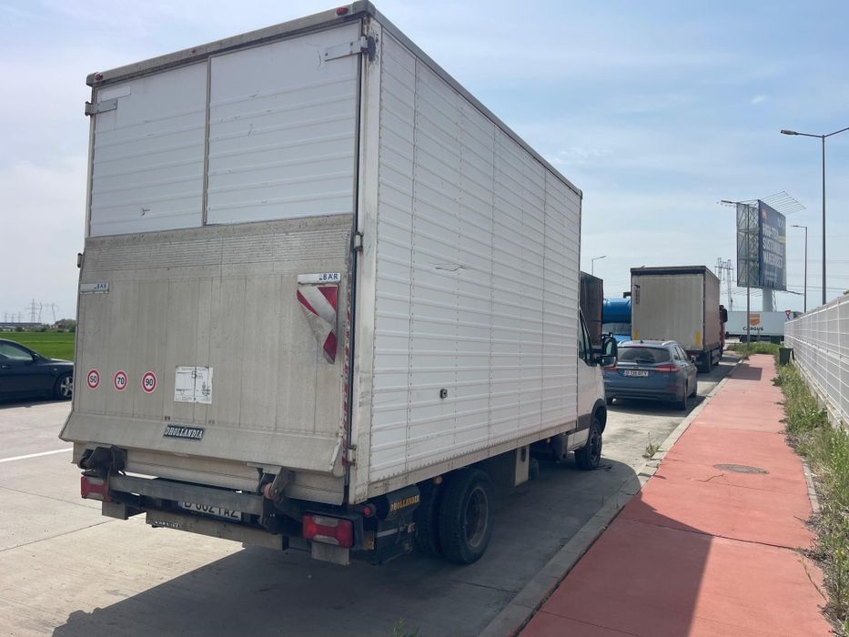 Iveco daily cu lift 35C12