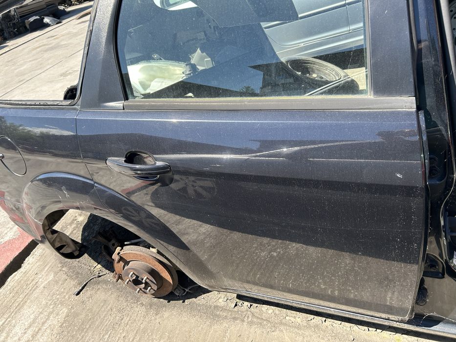 Usa laterala dreapta spate Ford focus 2 an 2009 model fara bandou