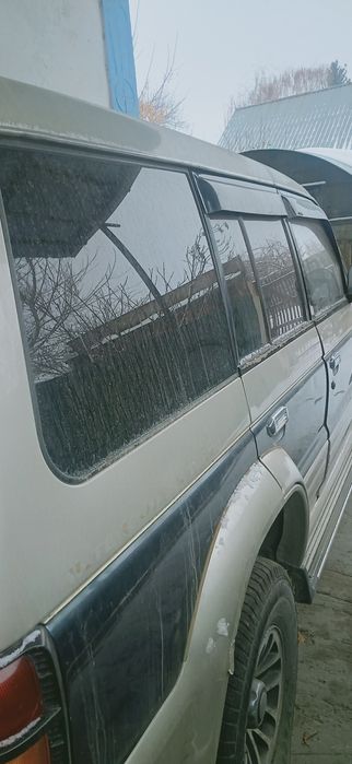 Продам Митсубиси Педжеро 2