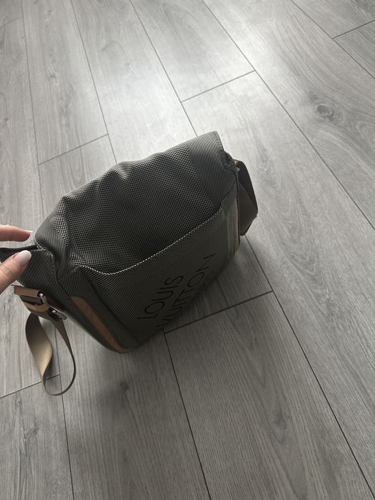 Geanta Louis Vuitton