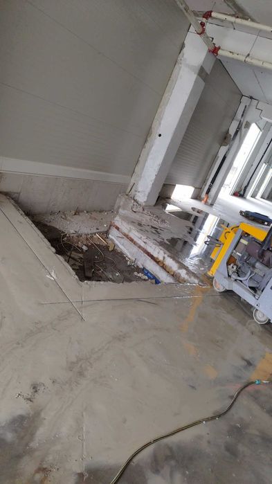 Servicii carotaj / carotare gaura / gauri hota hote centrala aerisire