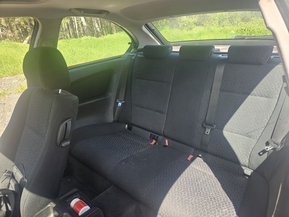 Продавам BMW 318 1.8 компакт