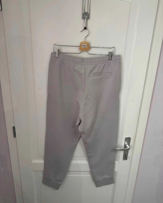 Trening HUGO BOSS marimea L nou cu eticheta