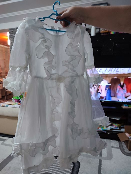 Продам детские платья