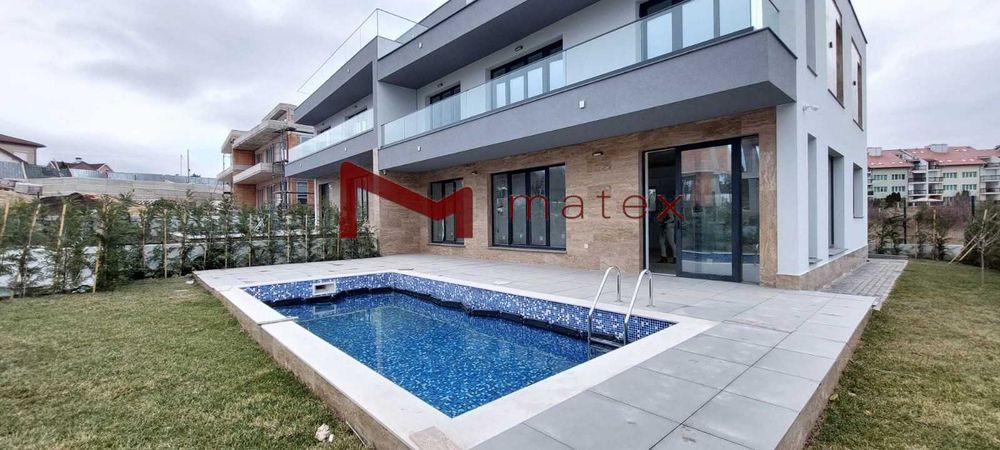 Продава се Къща в Варна, Виница - 204 кв.м за 2020 €/кв.м - Снимка #1