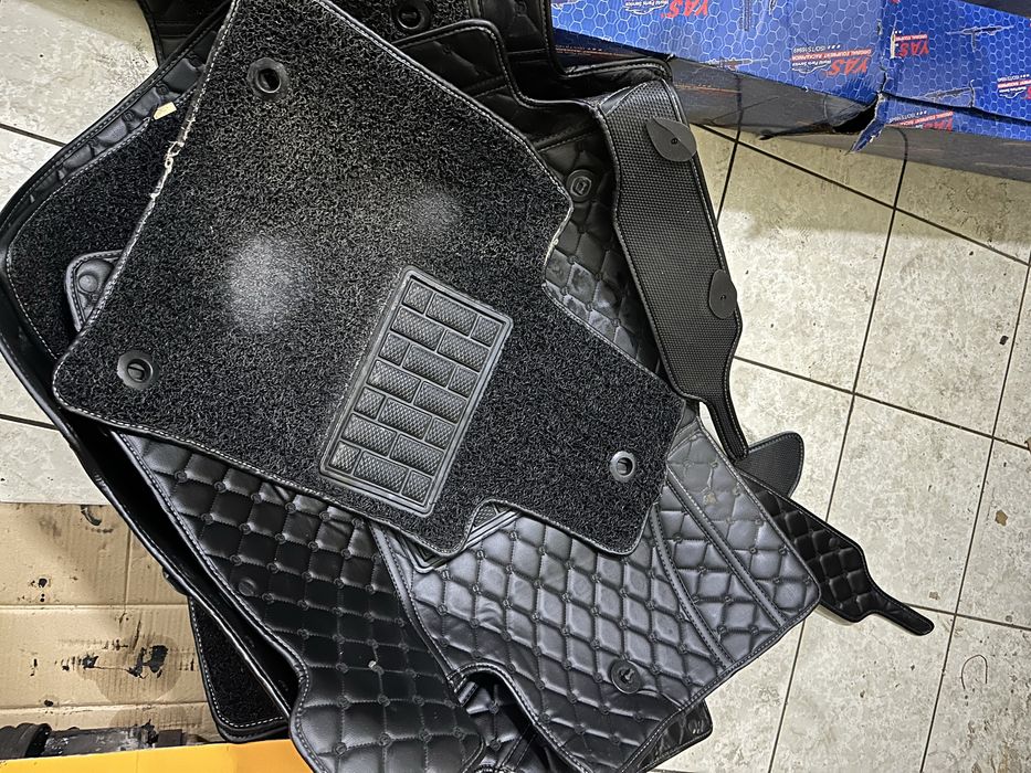 Продается полик на lx570