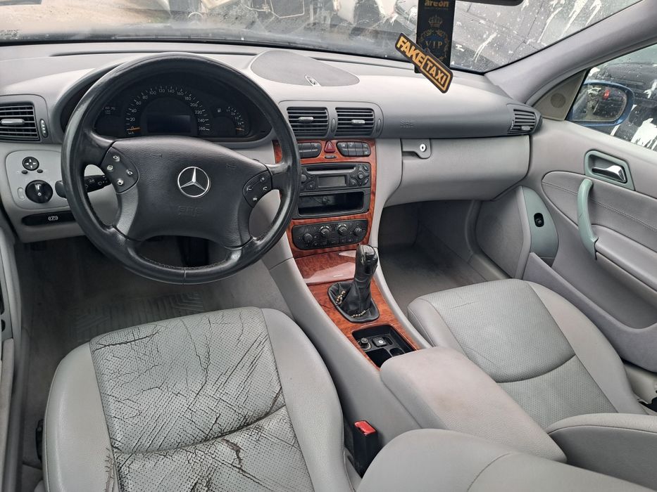 Мерцедес  С 180 на части !