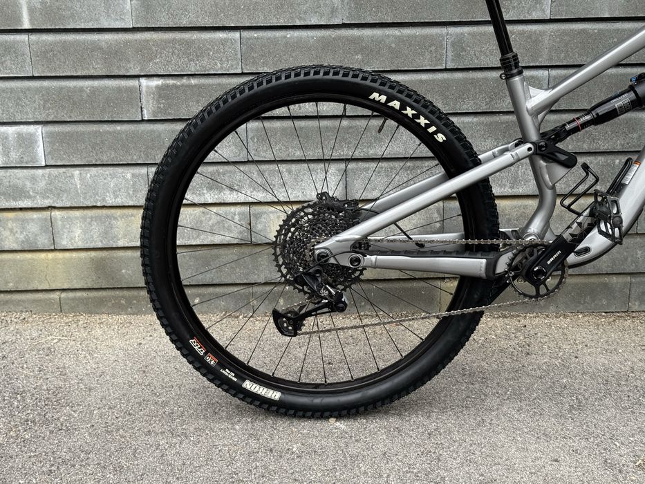 Планински велосипед CANNONDALE HABIT 3 ( M размер)