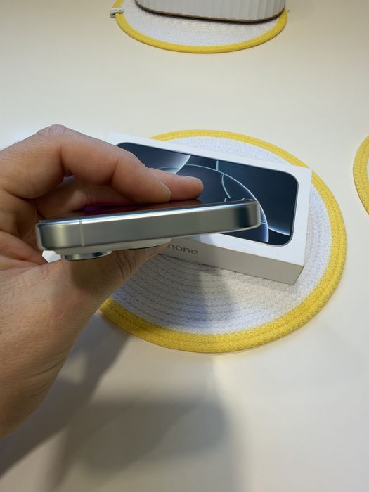 iPhone 16pro 256 сим+есим