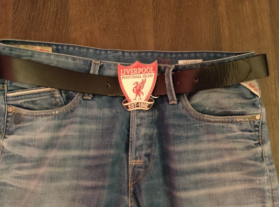 Liverpool/Ливърпул - колан и суичър
