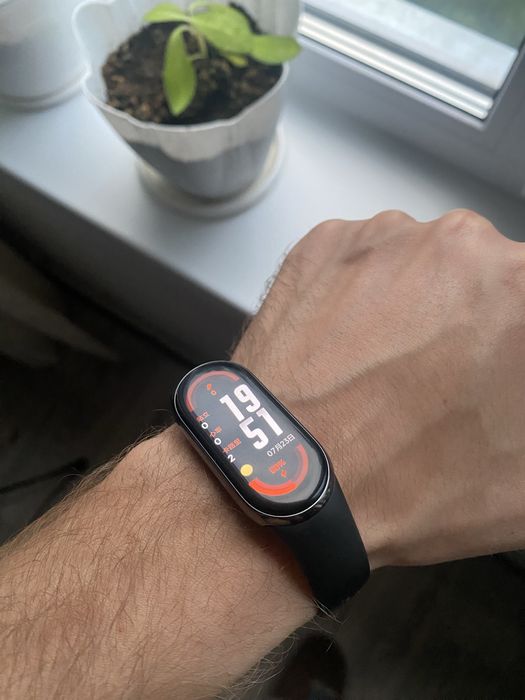 Продам смарт-часы Xiaomi Smart Band 8