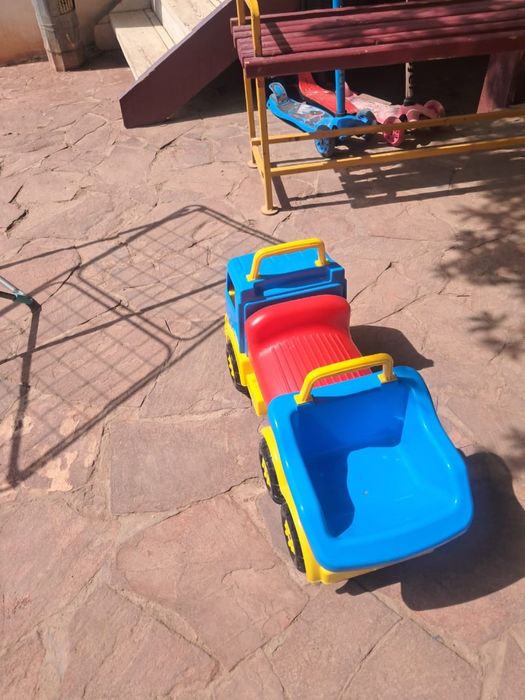 Машинка игрушка для ребенка