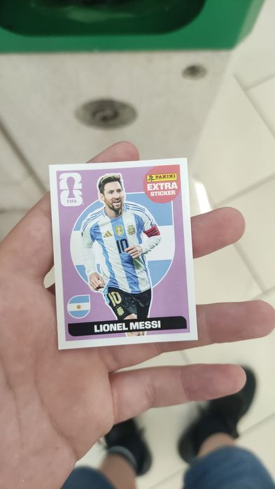 Vând Messi extra stiker base
