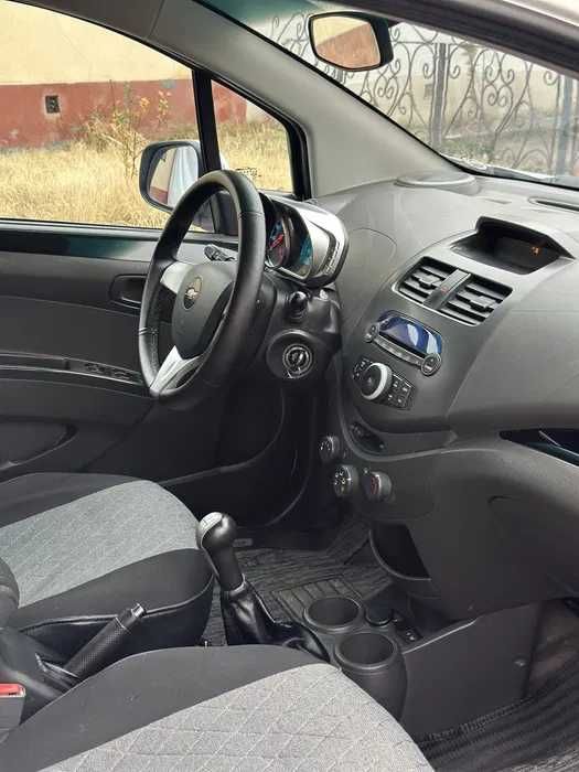 Spark 2020 kraska toza ideal holatda /halol probek 1-qo'l / srochna !