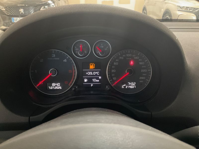 Audi A3 Sportback 1.6 TDI Business line 2012