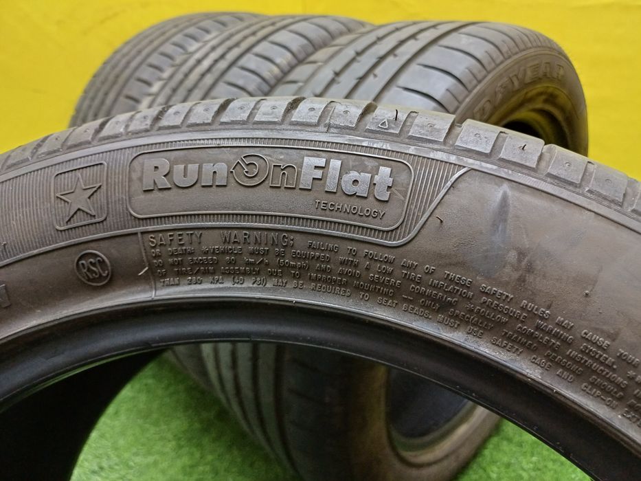 Шины 225/50 R17 Goodyear комплект.