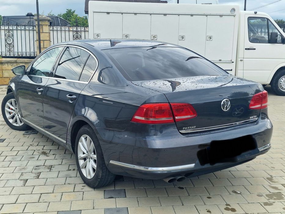 VOLKSWAGEN Passat 2011 — imagine 3