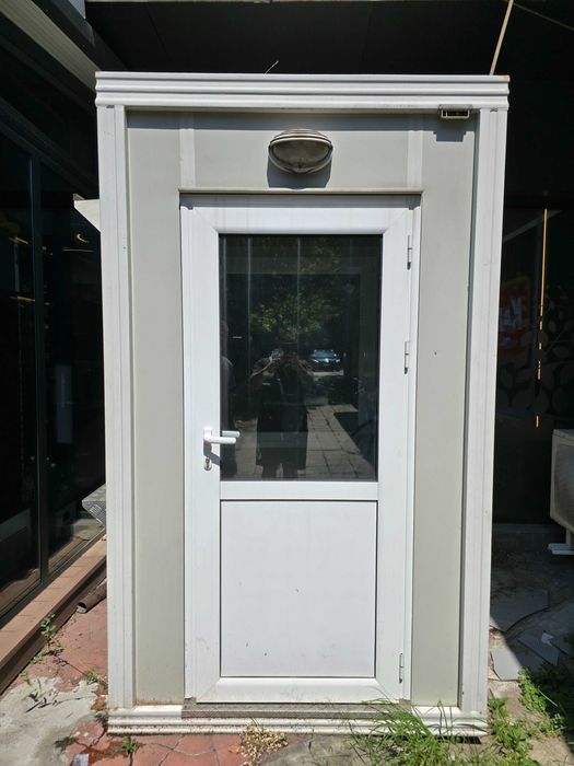 Охранителна кабина