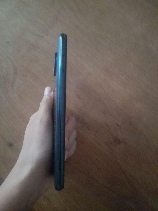 Телефон сатылады. Бахасын келисемиз. Обмен бар