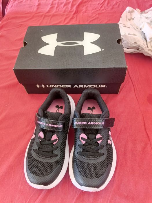 Нови детски маратонки UNDER ARMOUR