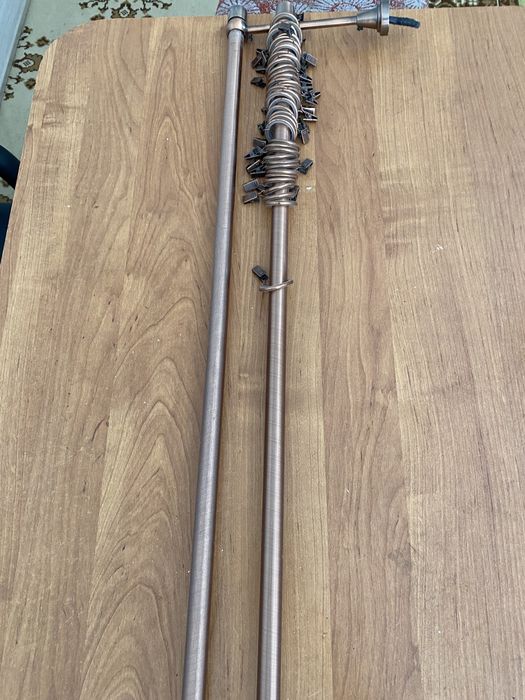 Карнизы железные 2м.- 8000 тг.