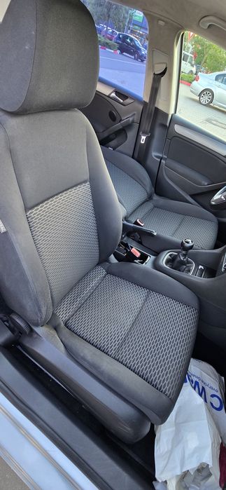 VOLKSWAGEN Golf 2011 — imagine 5