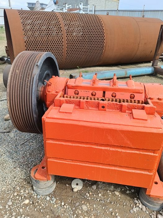 Продаются дробилки СМД 106 и Китай