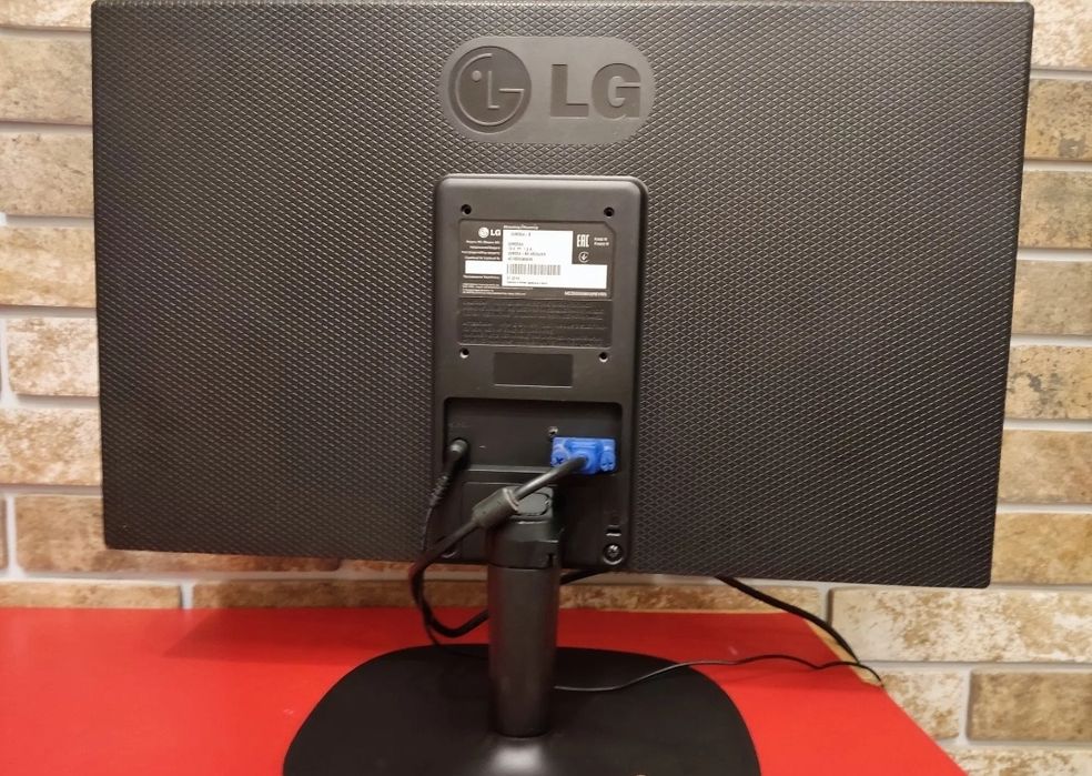 Продам монитор жк  LG LED 22M35 22 дюйма.