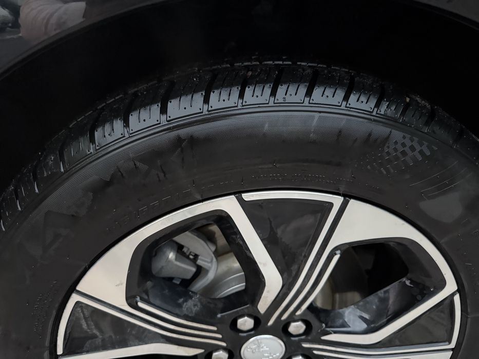 HONGQI EQM5 450tali sotiladi xolati ideal.