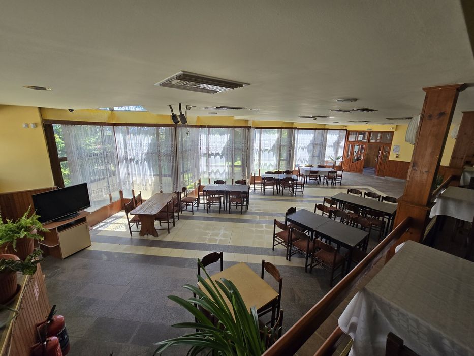 Хотелски комплекс , с. Горно Изворово, общ. Казанлък,  обл