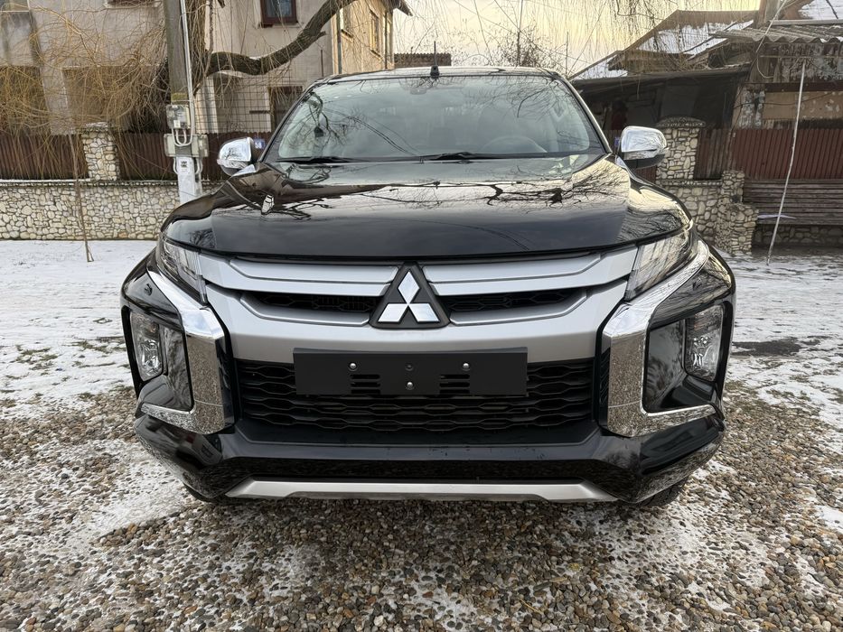 Mitsubisbi L200 automata ,blocant spatee Piele