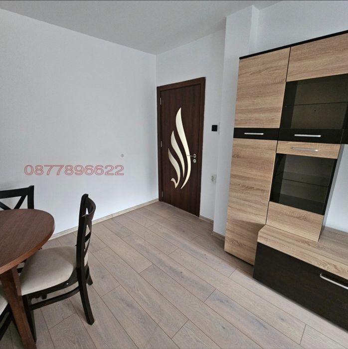 Апартамент, тухлен, двустаен.