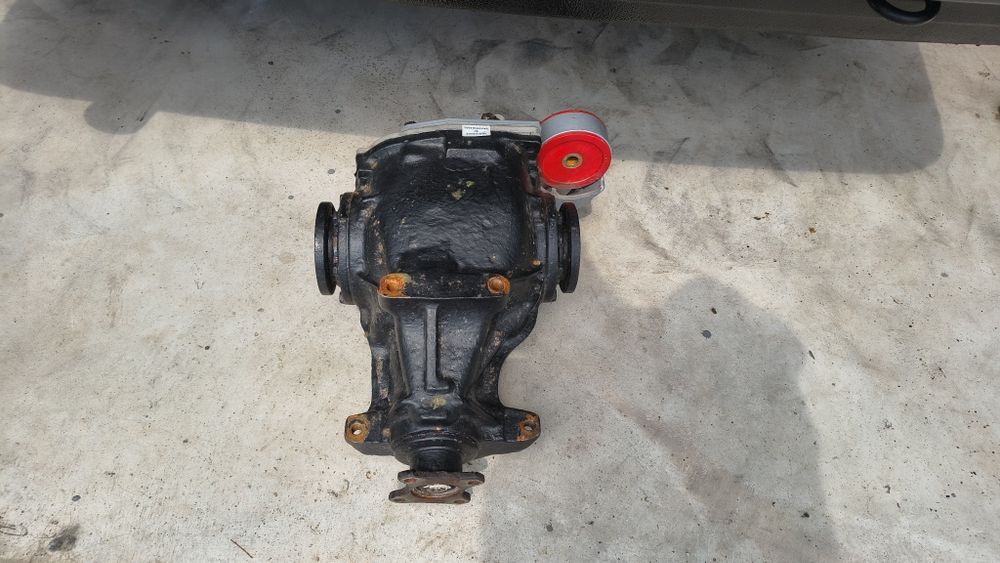 Diverse piese BMW E30.. ursuleț