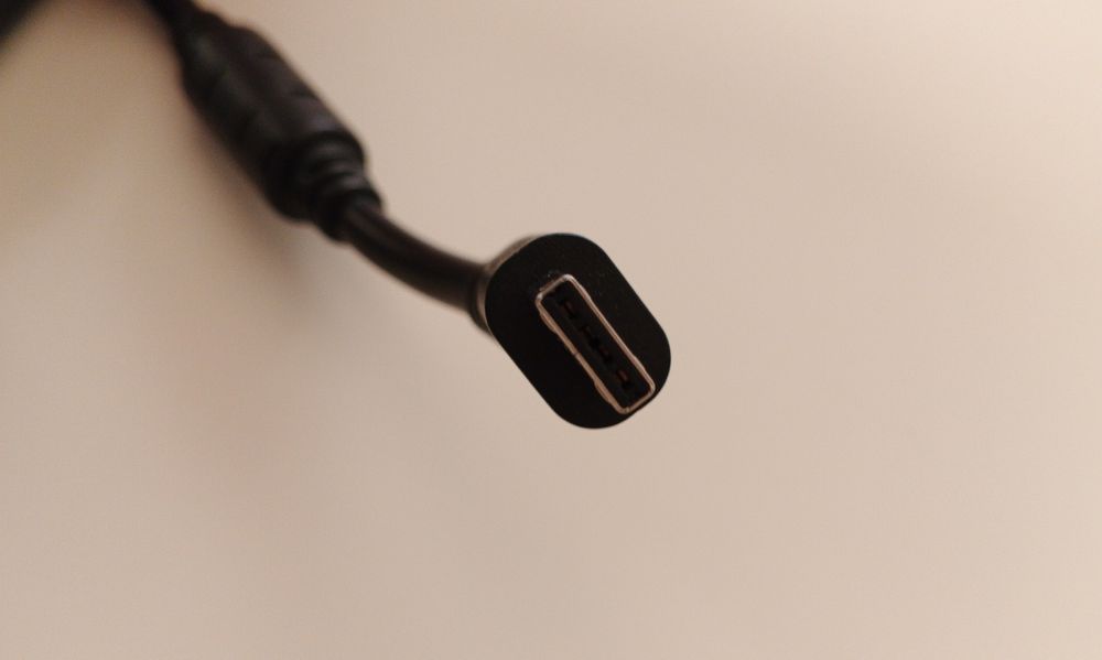 Зарядно за всеки лаптоп MSI!