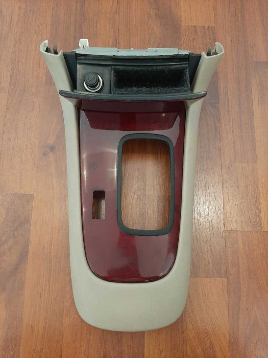 Продам Консоль АКПП с пепельницей Lexus ES300 / ES330