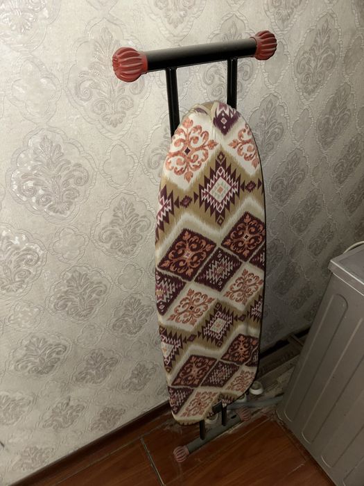 Гладильная доска в хорошем состоянии