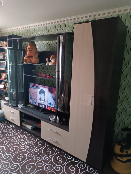 Стенка- горка для гостиной