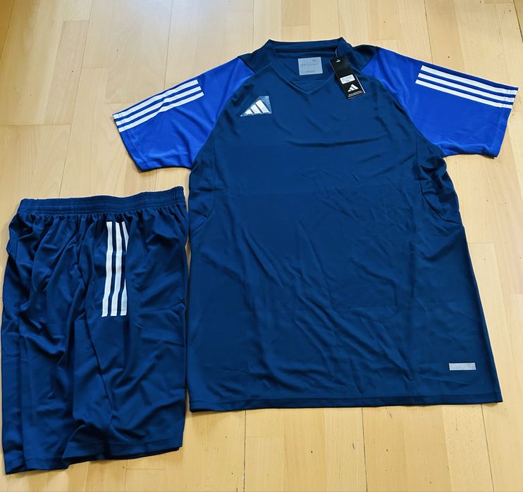 Форма футбольная-взрослая.