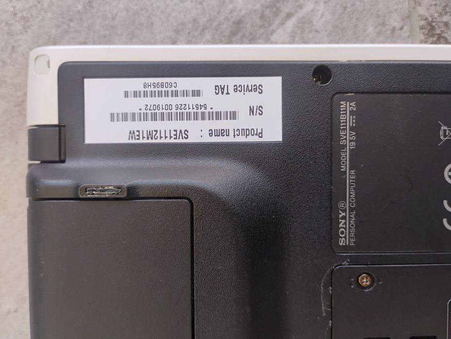 Sony Vaio HD perfect funcțional.Schimb cu consola jocuri.