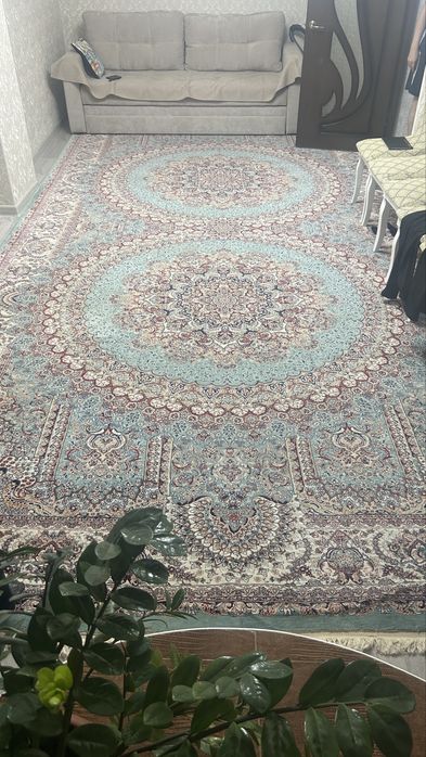 Иран ақ кілем сатамын/ Продам иранский белый ковер