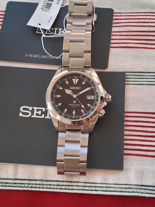 Seiko Prospex Alpinist SPB117J1 "Shark Tooth"
