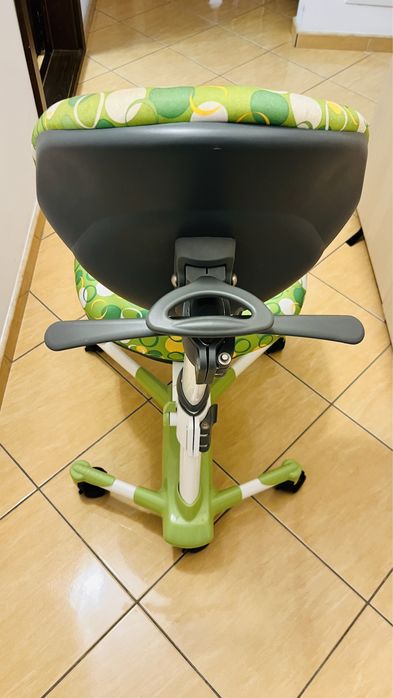 Vand scaun ergonomic Kid metal verde  Mobexpert