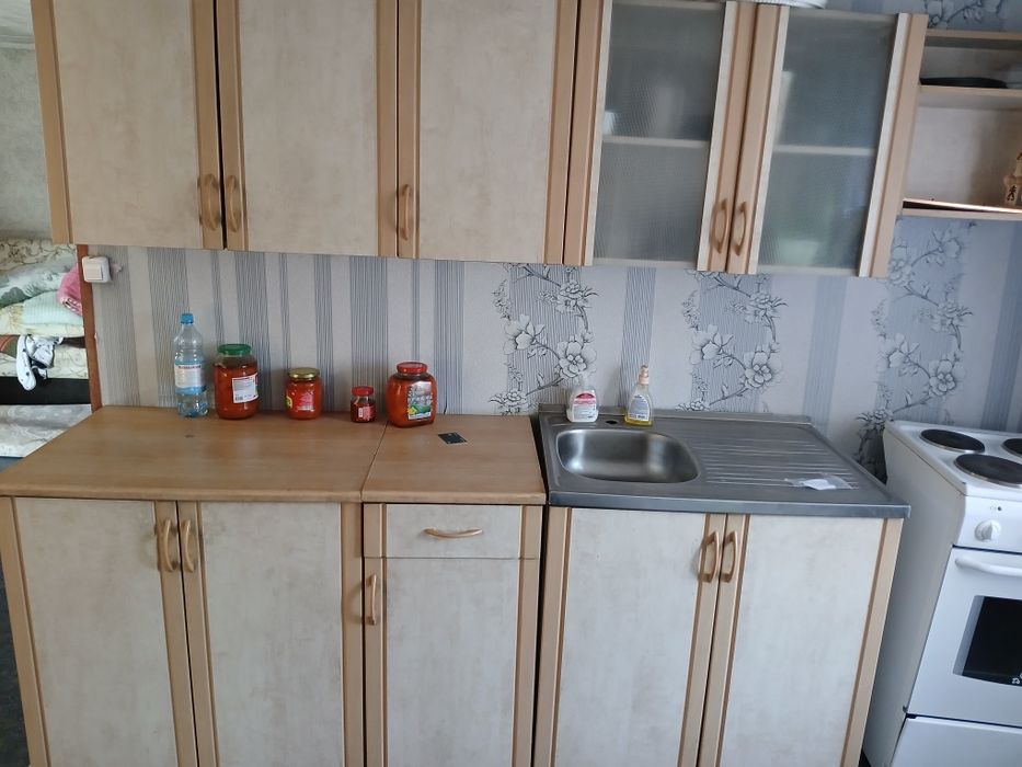 Продам мебель и плиту