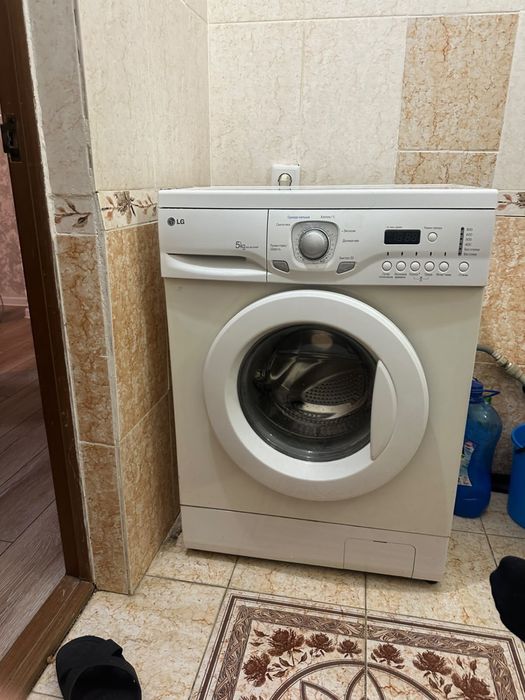 Продам стиральную машину LG
