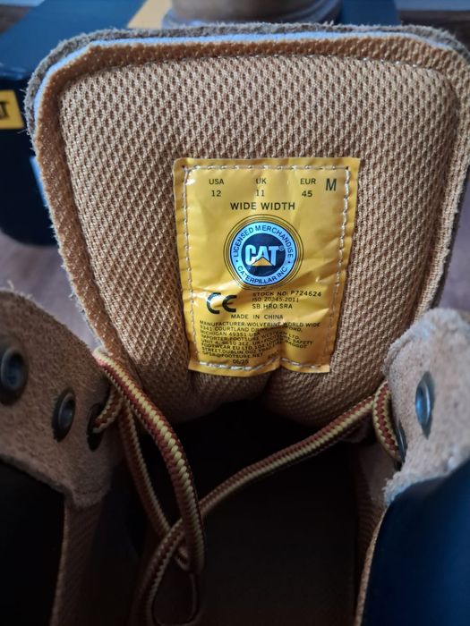 Bocanci Caterpillar.Nr45..