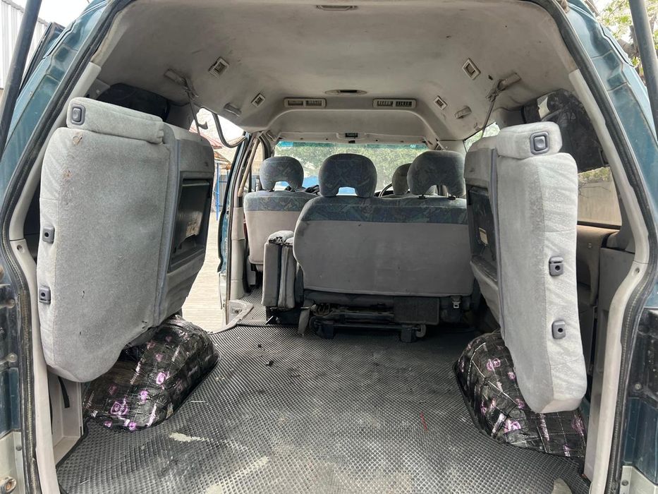 Мицубиси Делика Булка