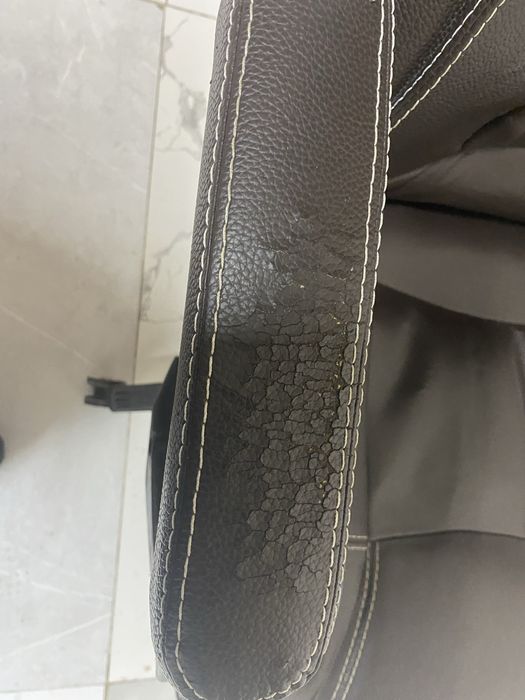 Продаю офисное кресло