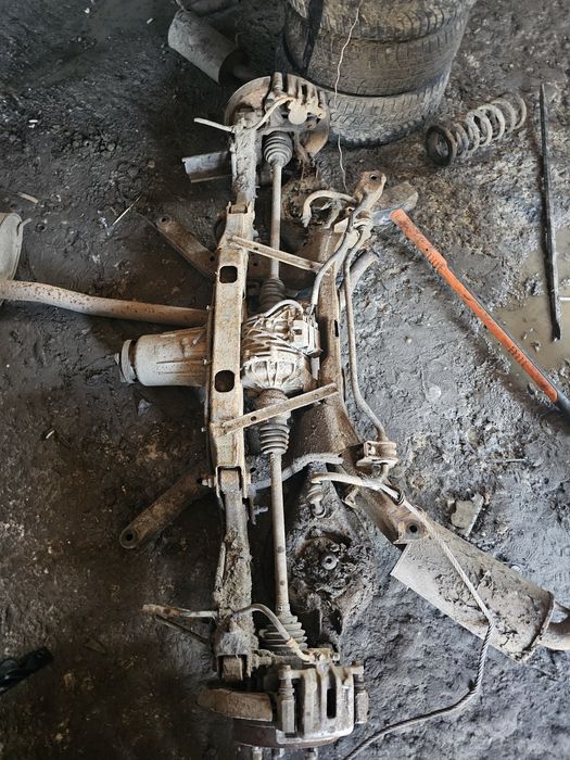 Cadru sau jug punte spate CHEVROLET Captiva I Opel Antara 2007