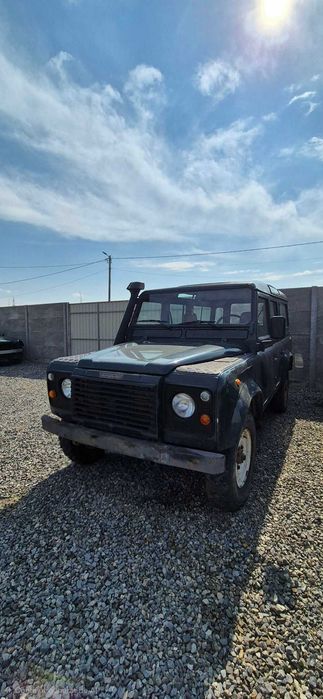 Land Rover Defender 110  pentru dezmembrat